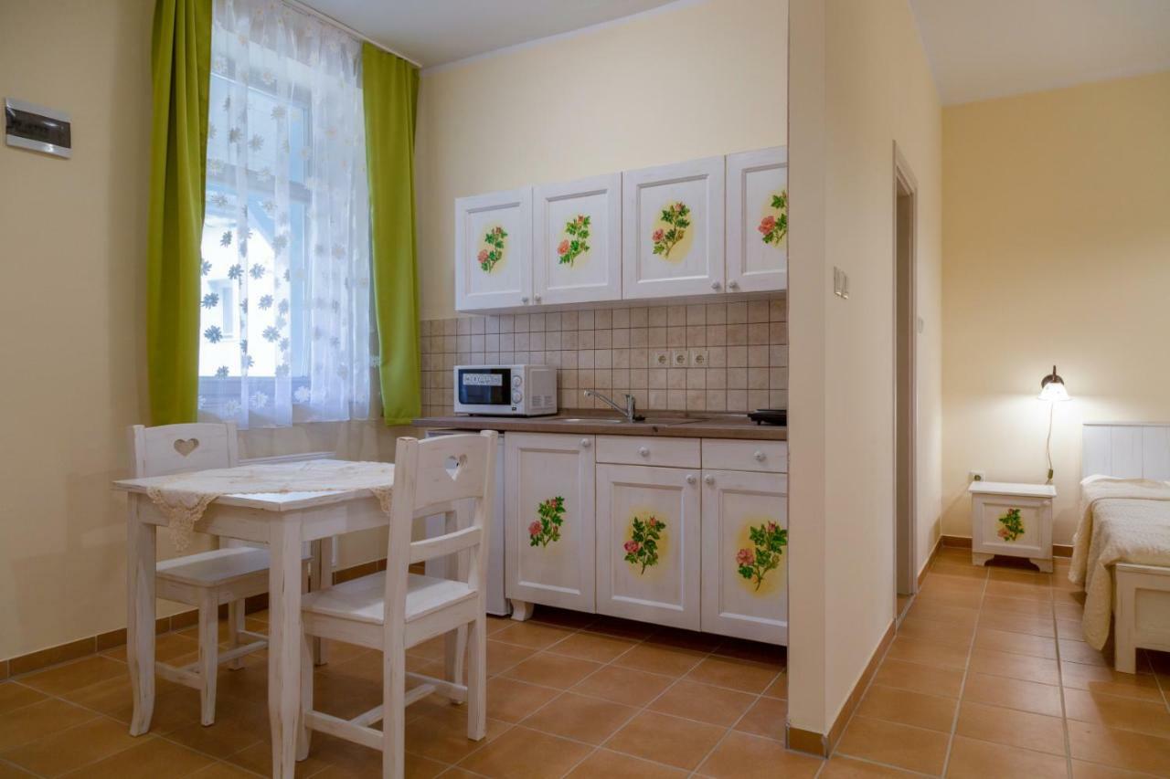 Balzsam Apartmanhaz Гаркань Екстер'єр фото